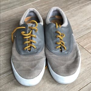 Boat shoes